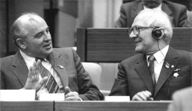 Горбачев - раскрыта цена чудовищного предательства и развала СССР
