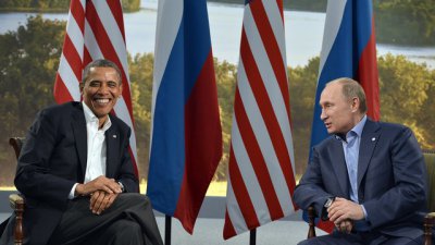 Пол Крейг Робертс: Угрожая России, «идиот из Белого дома» ударил по США