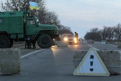Крым: западенские мародеры-«блокадники» отбирают все, вплоть до морковки