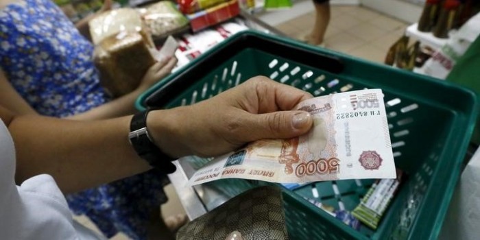 Исследователи назвали размер среднего чека россиянина за один поход в магазин