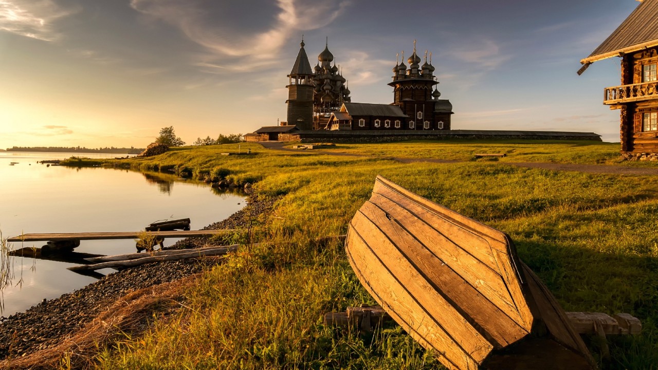 Очнись, Россия! Тебя доят негодяи – и при этом плюют тебе в лицо!