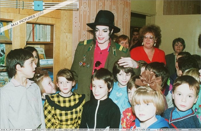Майкл Джексон в детском доме, Москва, 1993 год. вещи., время, история, люди, фото