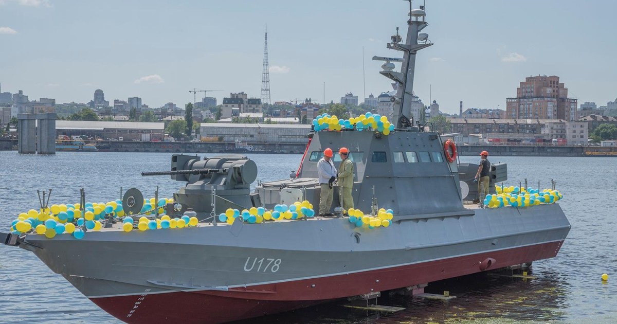 Пользователей Сети рассмешила новая форма украинских моряков (фото)