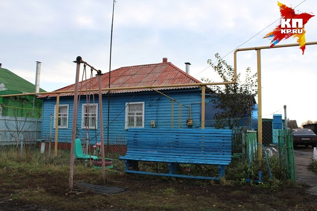 В этом доме живет вся семья Власовых. Фото: Анна ГРЕБЕНКИНА