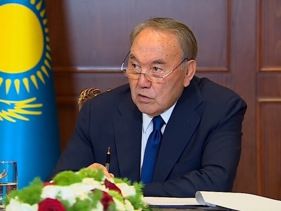Назарбаев объяснил, почему России не нужно отхватывать кусок Украины